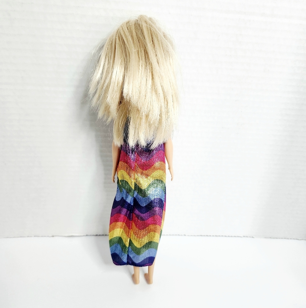 Barbie - Picture 6 of 9